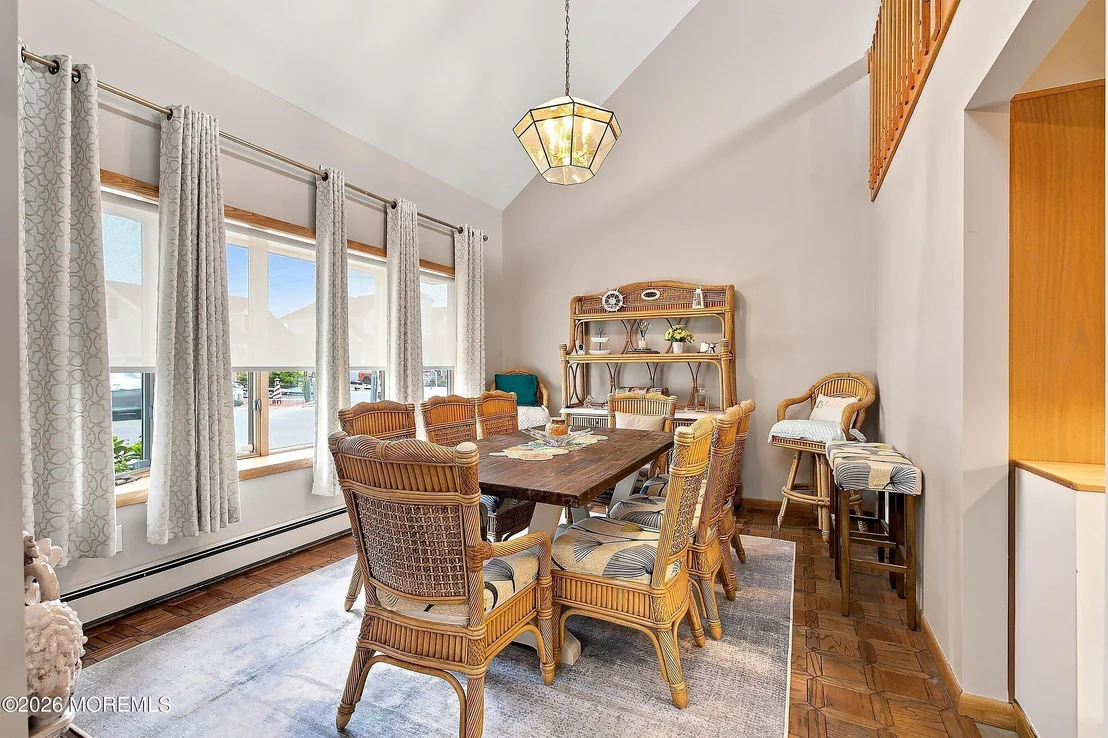 Photo of 819 Forepeak Drive