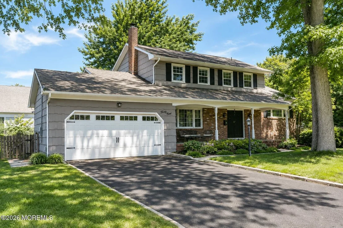 Photo of 49 Manitto Place