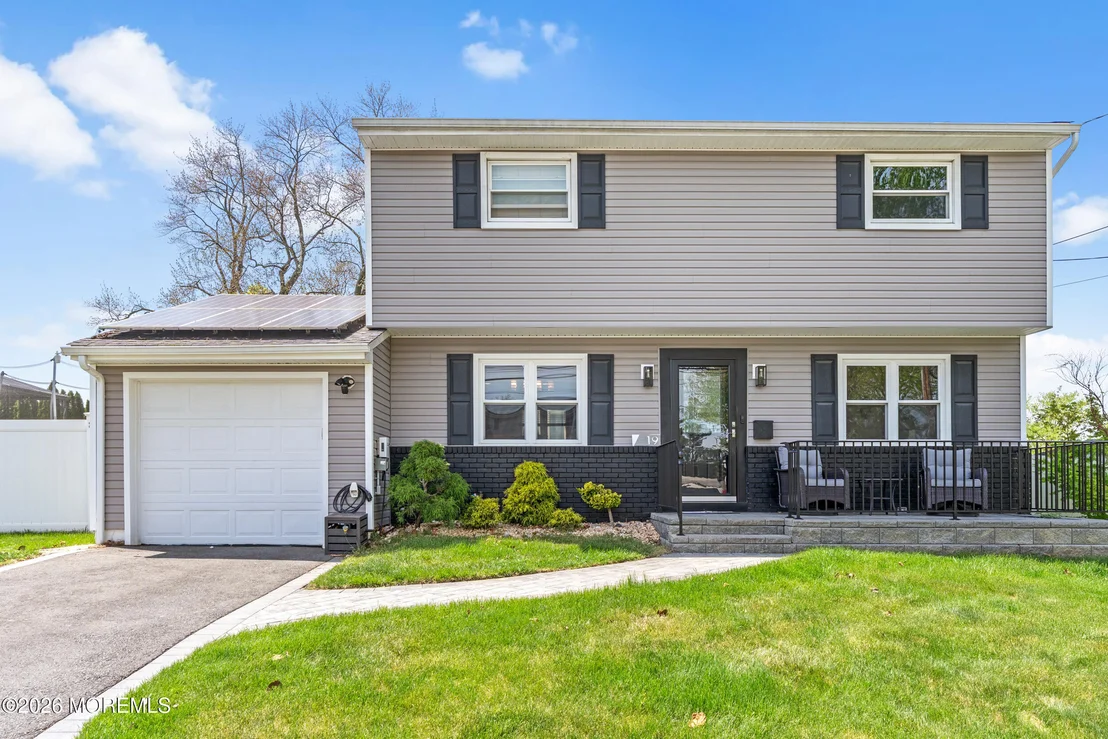 Photo of 19 Tulip Drive