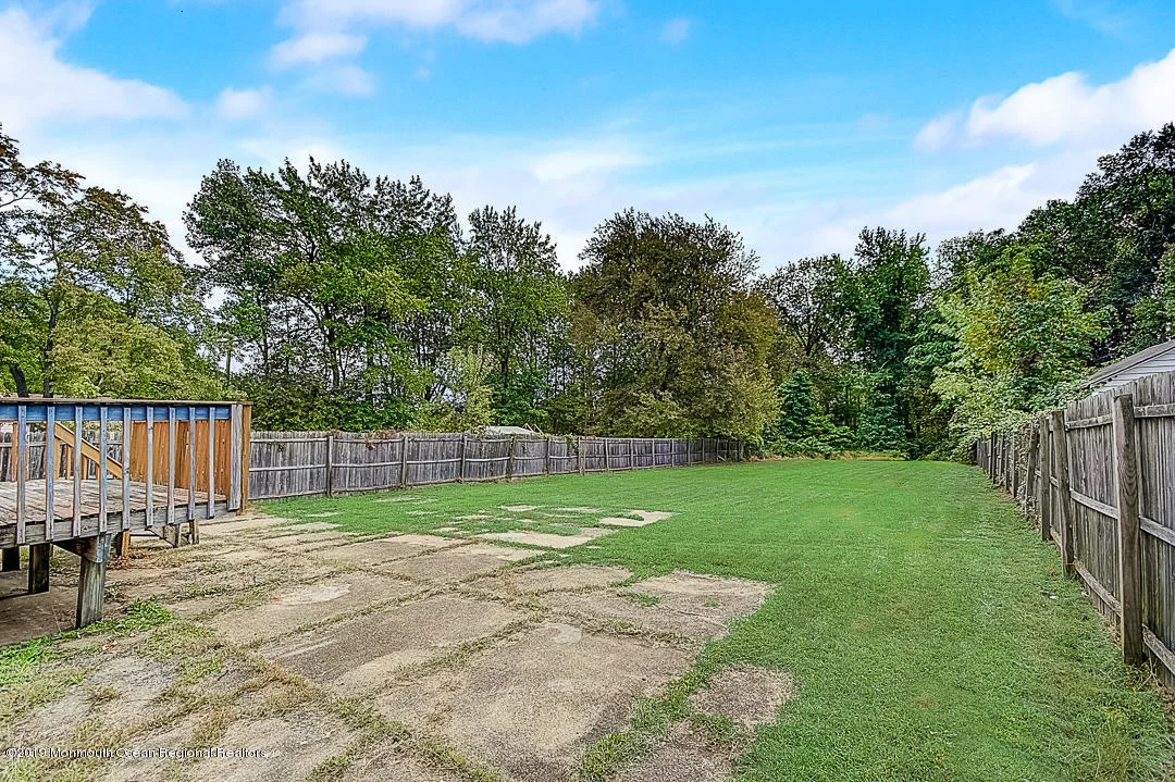 Photo of 329 Edgeview Road