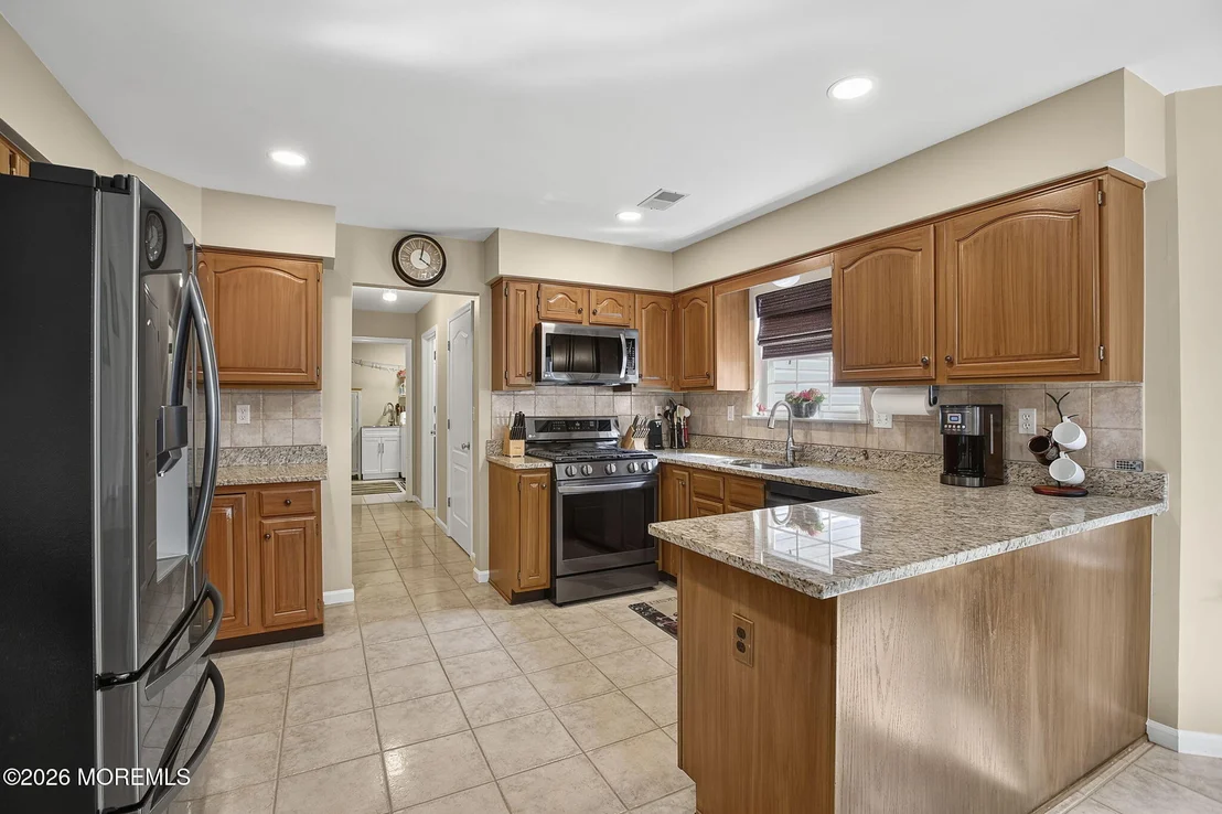 Photo of 452 Meadowood Road