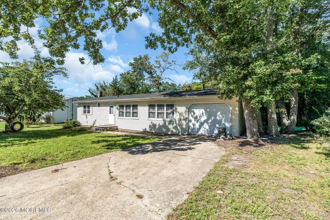 Photo of 308 Emerald Drive