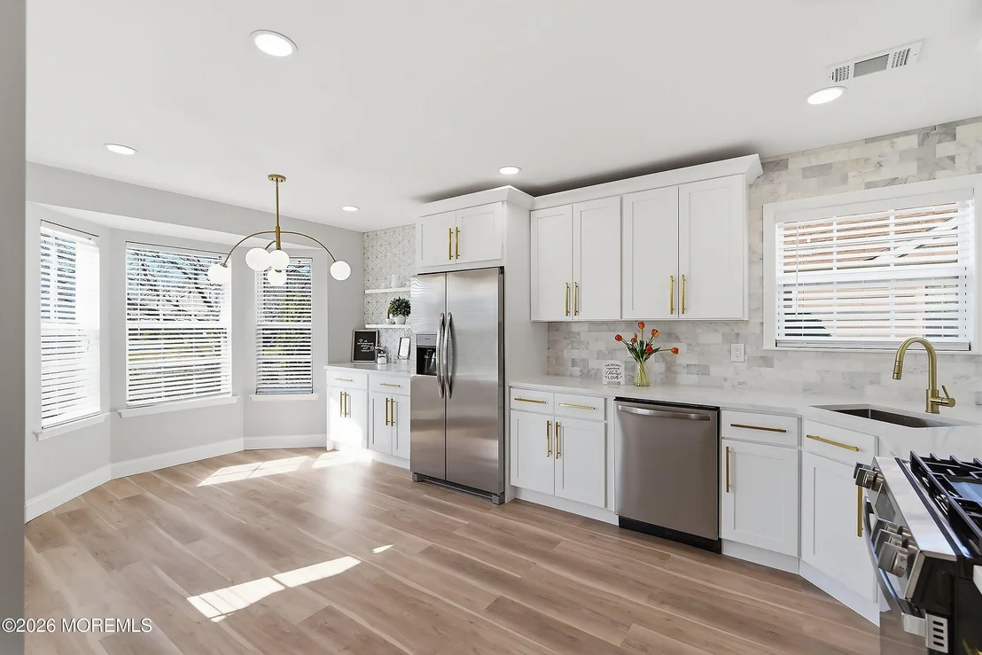 Photo of 3333 Deep River Lane
