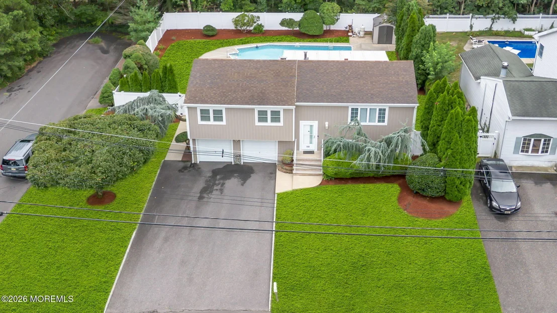 Photo of 205 Arizona Drive