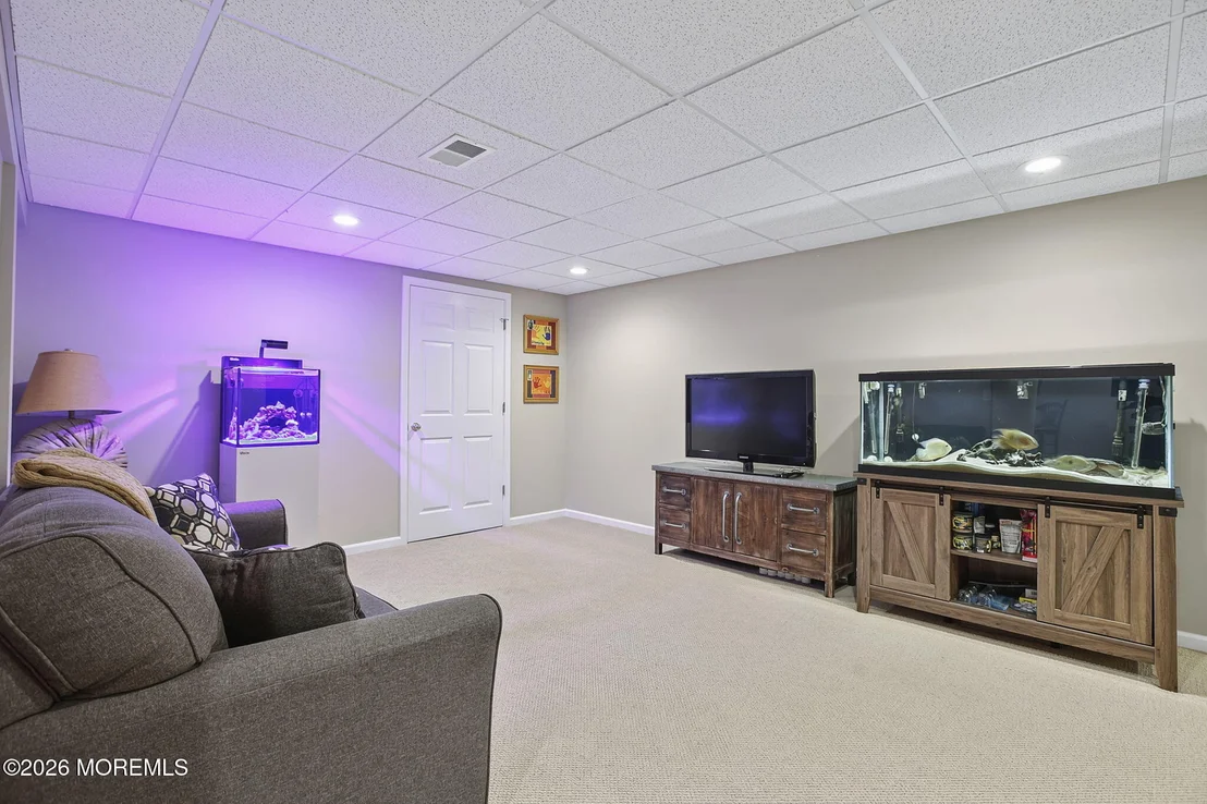Photo of 452 Meadowood Road