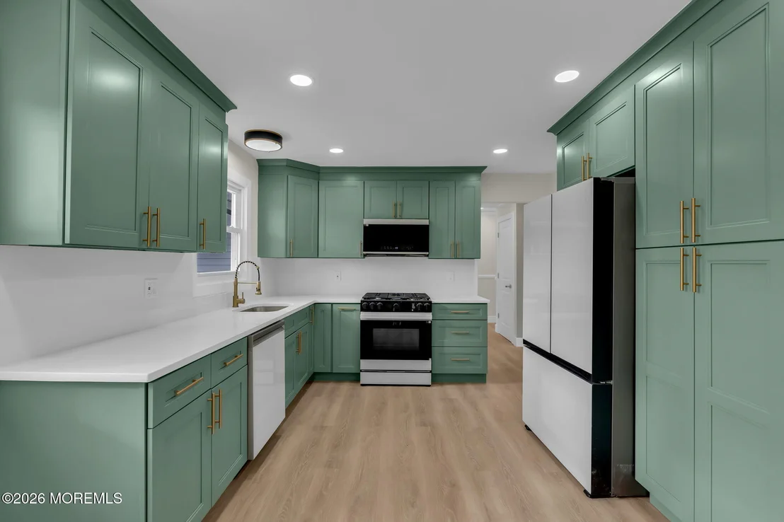 Photo of 684 Brookside Drive