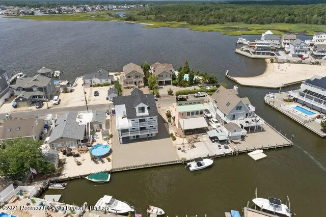 Photo of 114 Shore Drive