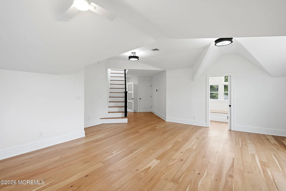 Photo of 4 Oneida Avenue