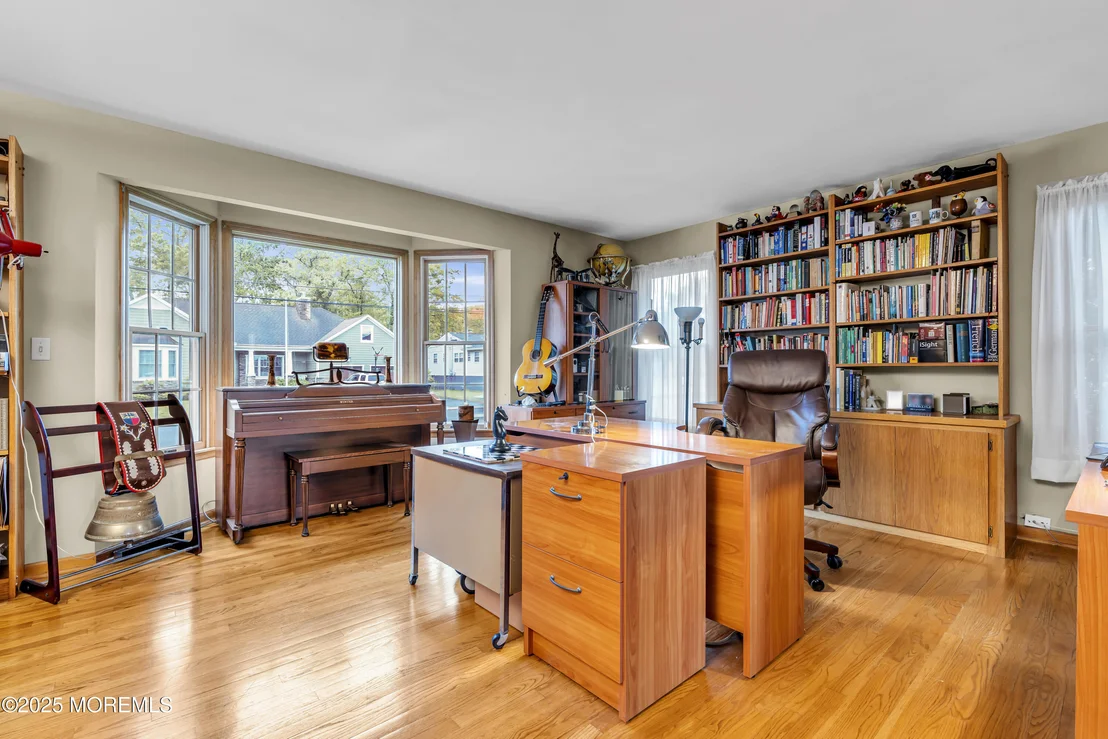Photo of 560 Midwood Drive