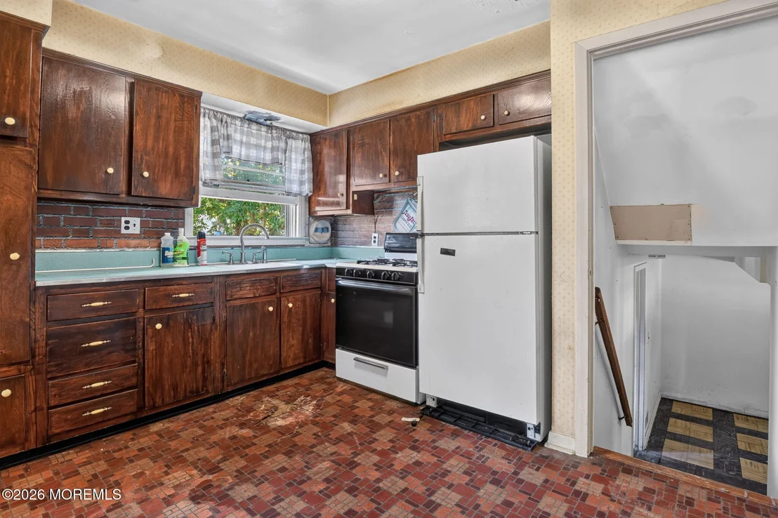 Photo of 110 Iris Drive