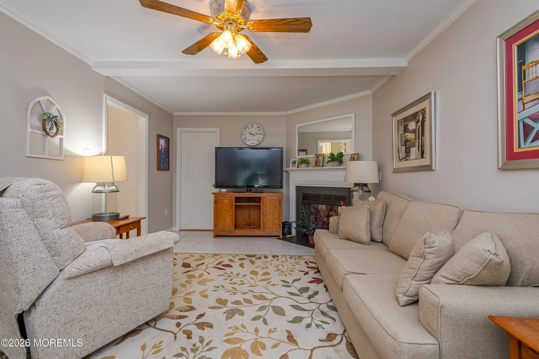 Photo of 445 Silverton Road