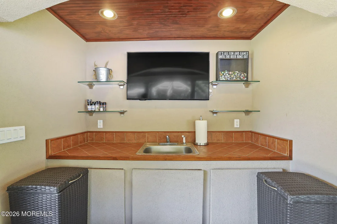 Photo of 296 Sunnybrook Road