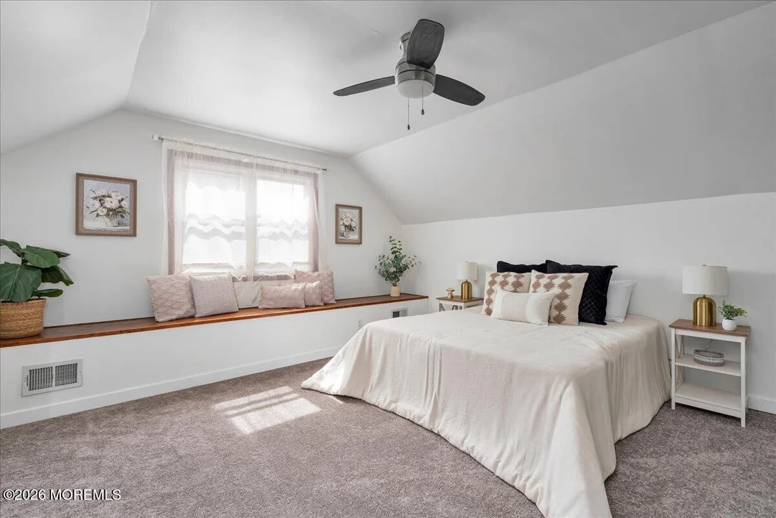 Photo of 48 Cresci Boulevard