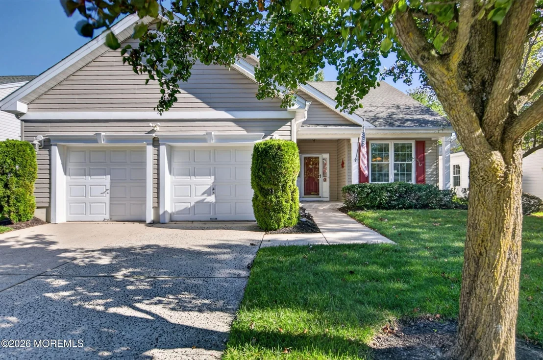 Photo of 6 Doral Way