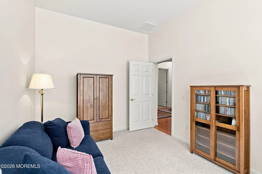 Photo of 16 Bay Hill Road