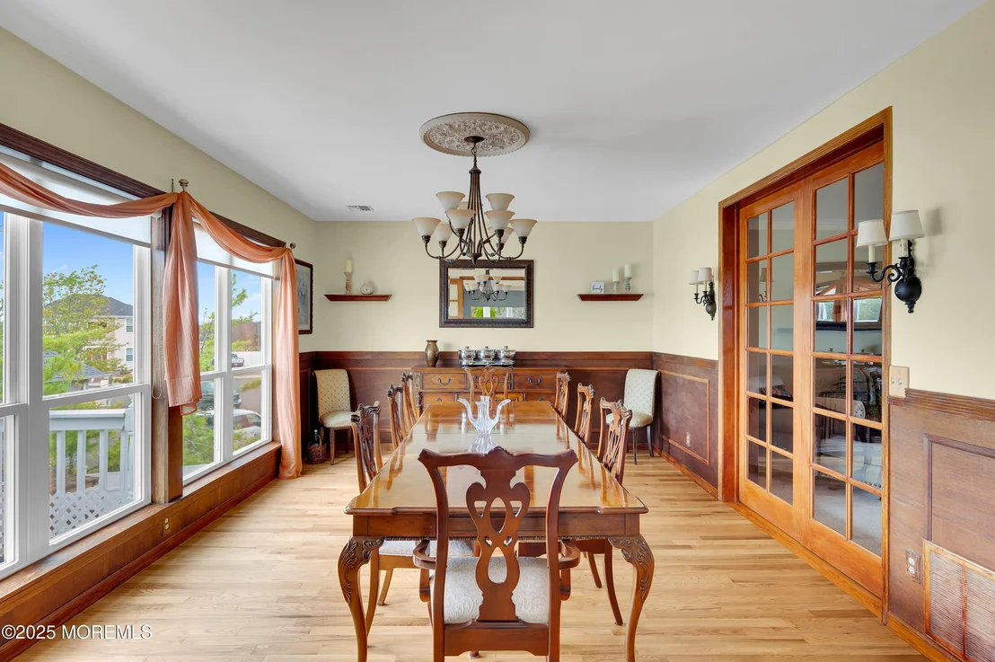 Photo of 741 S River Drive