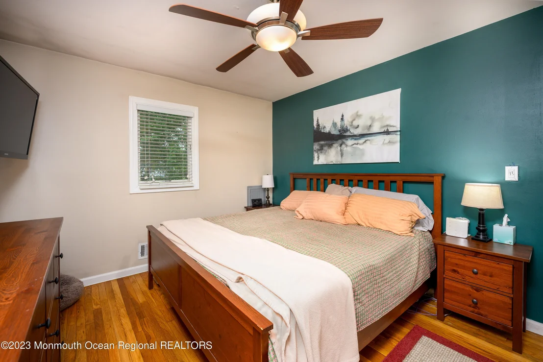 Photo of 425 Harris Avenue