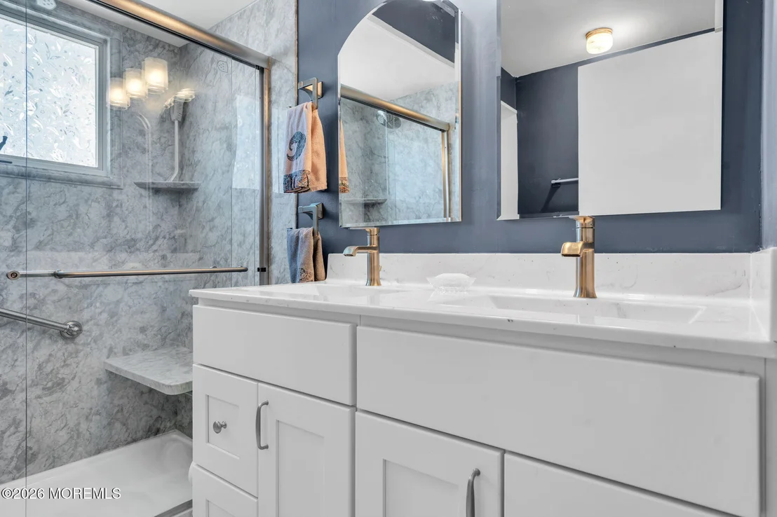Photo of 522 Woolley Drive