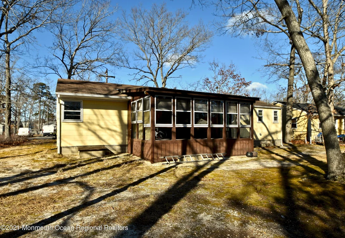 Photo of 231 Lower Lake Drive