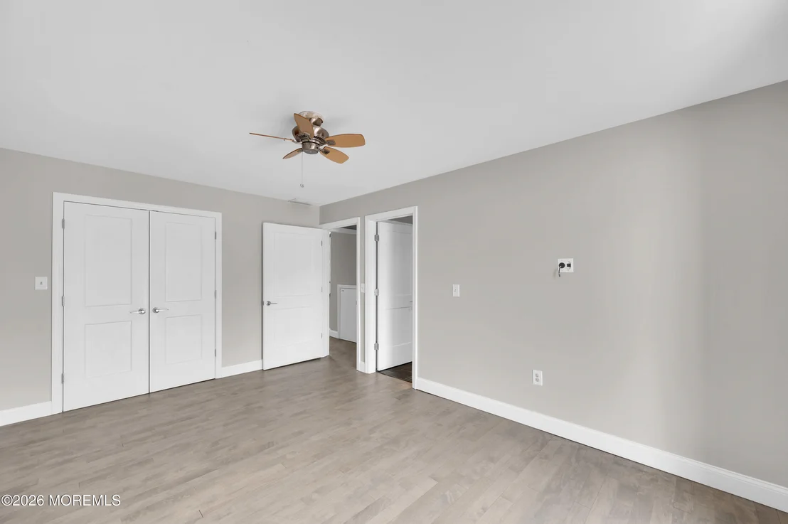 Photo of 3 7th Avenue