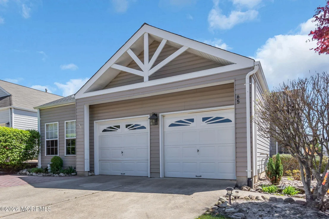 Photo of 65 Summerhill Drive
