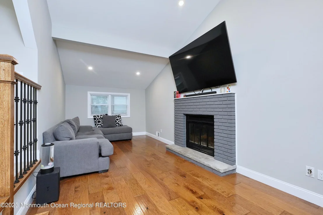 Photo of 16 Mercer Road