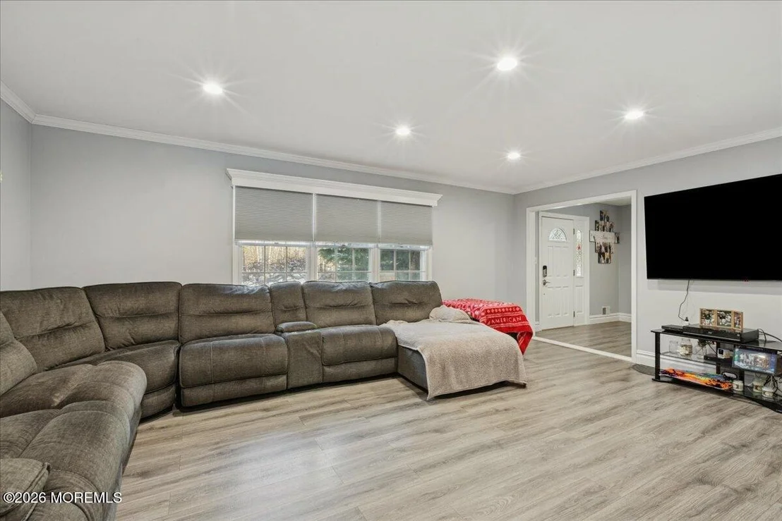 Photo of 12 Southfork Drive