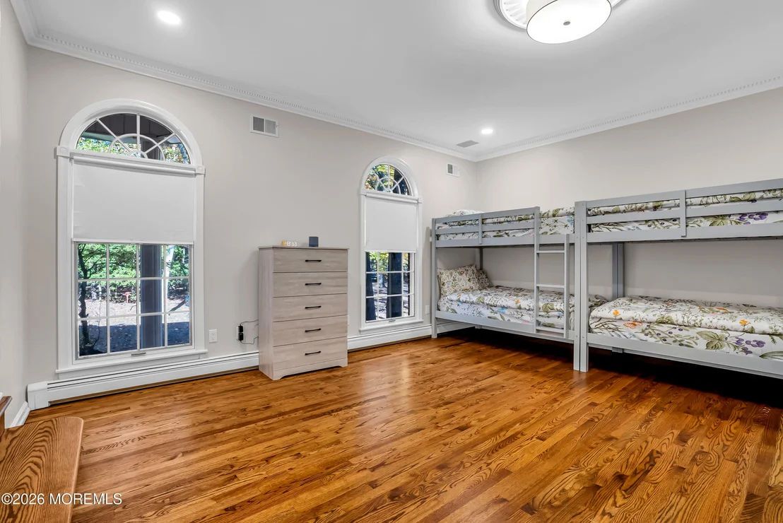 Photo of 49 Grand Boulevard