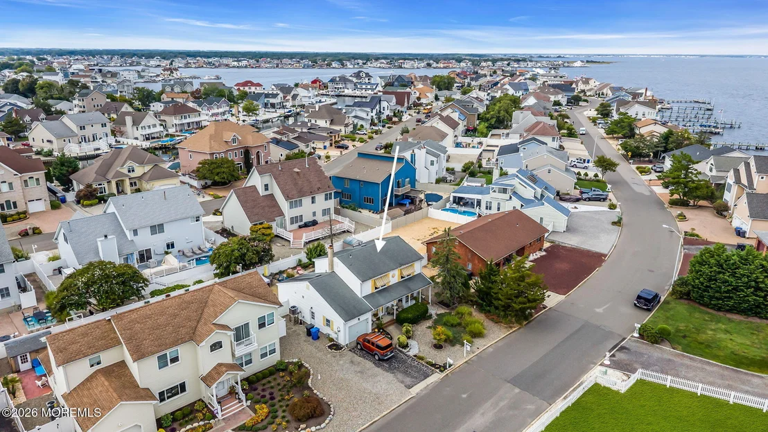 Photo of 3290 Long Point Drive