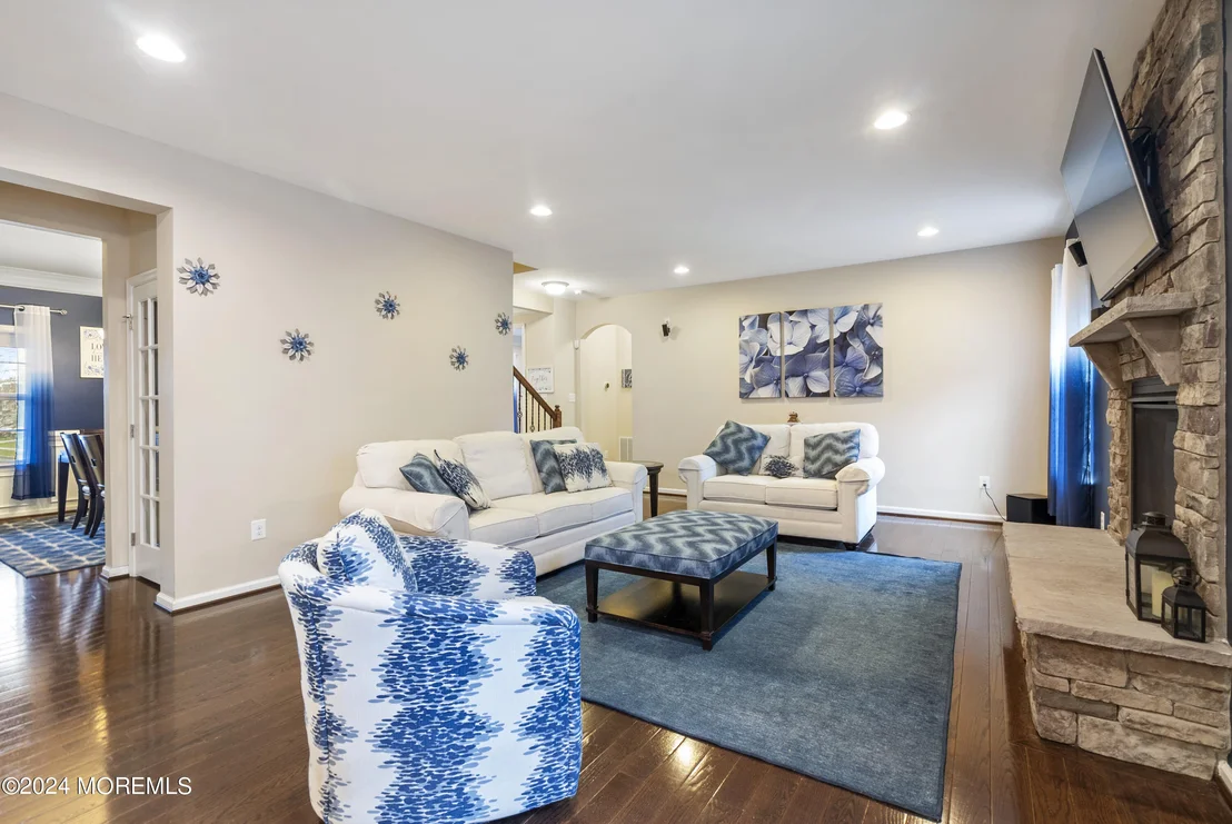 Photo of 115 Emerson Lane