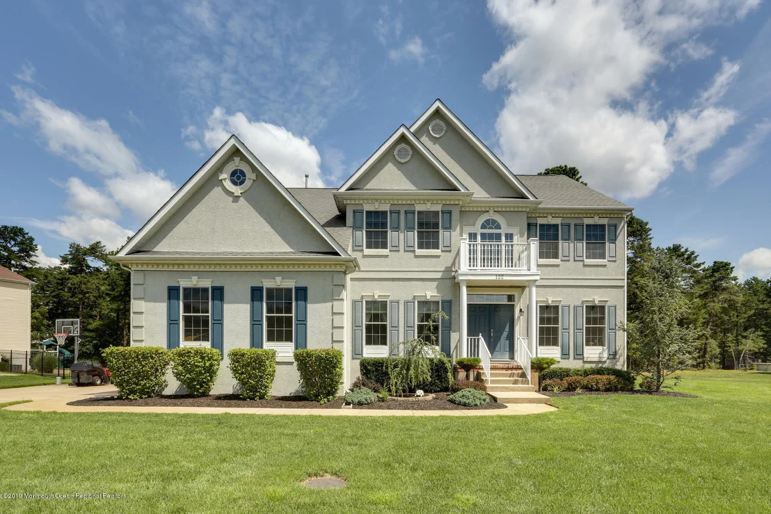Photo of 122 Adams Way