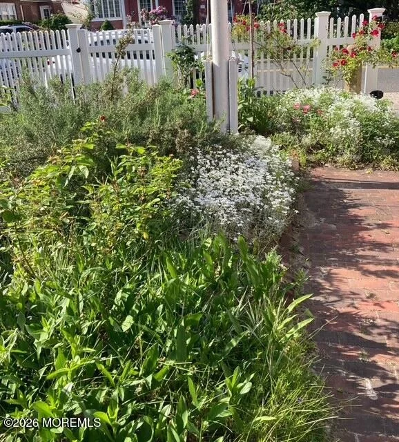 Photo of 72 1st Street
