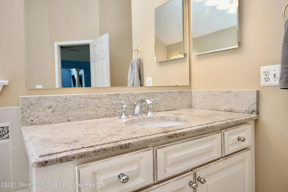 Photo of 20 Cedarview Avenue