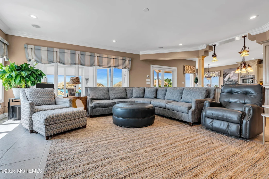 Photo of 531 Bayview Drive