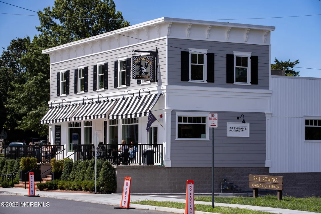 Photo of 42 Forrest Avenue