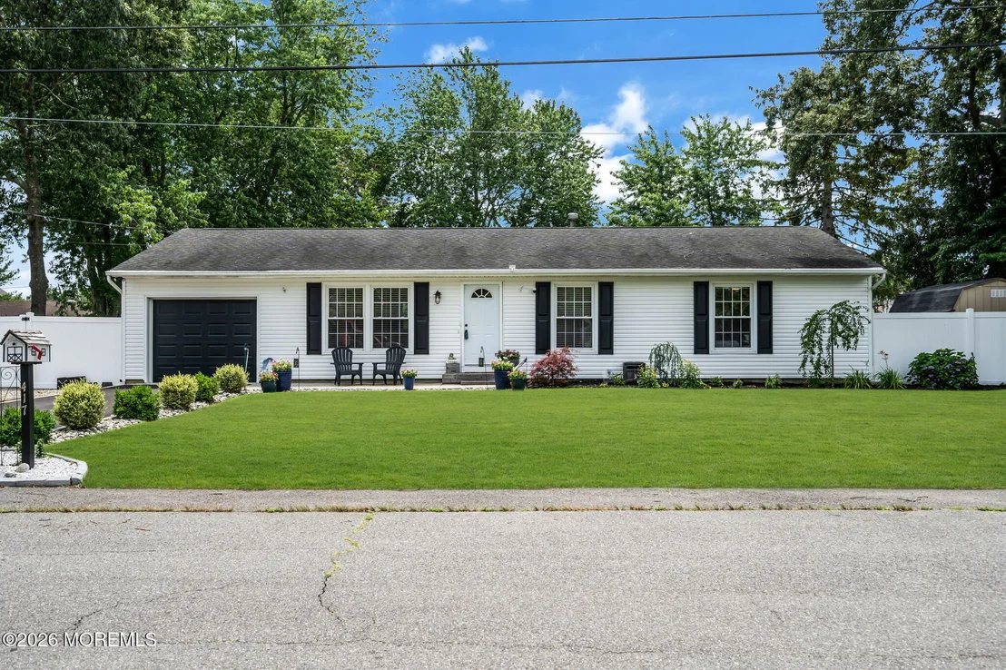 Photo of 417 Chestnut Drive