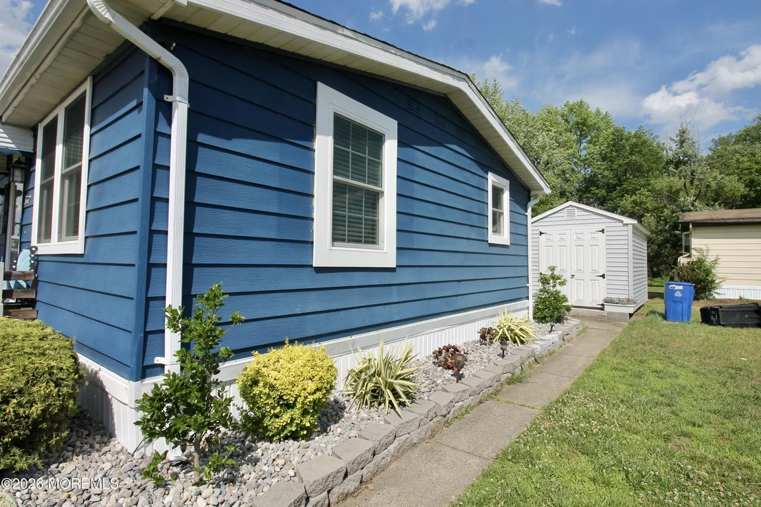 Photo of 562 Sara Drive