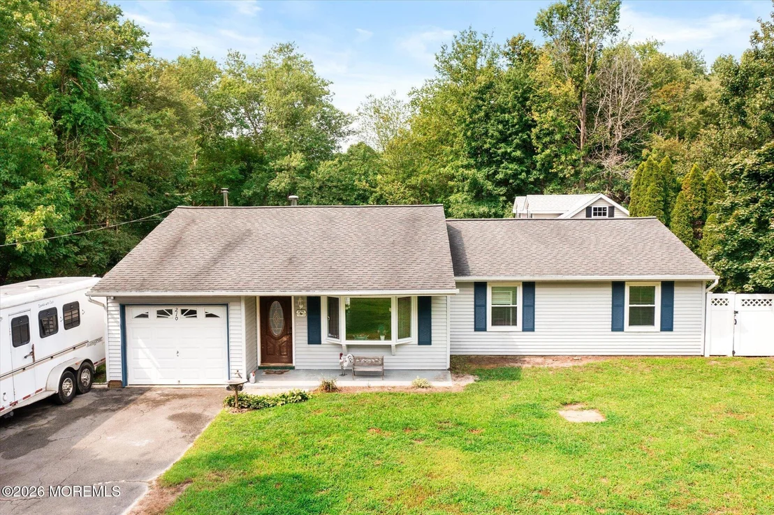 Photo of 210 Archertown Road