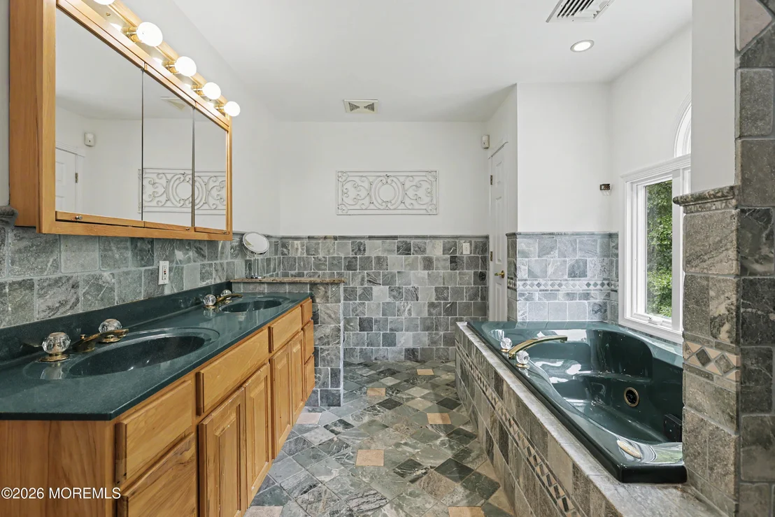 Photo of 700 Wright Debow Road
