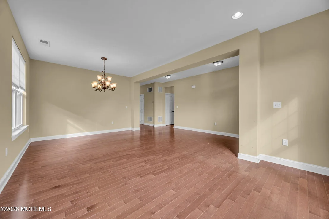 Photo of 37 Kingston Drive