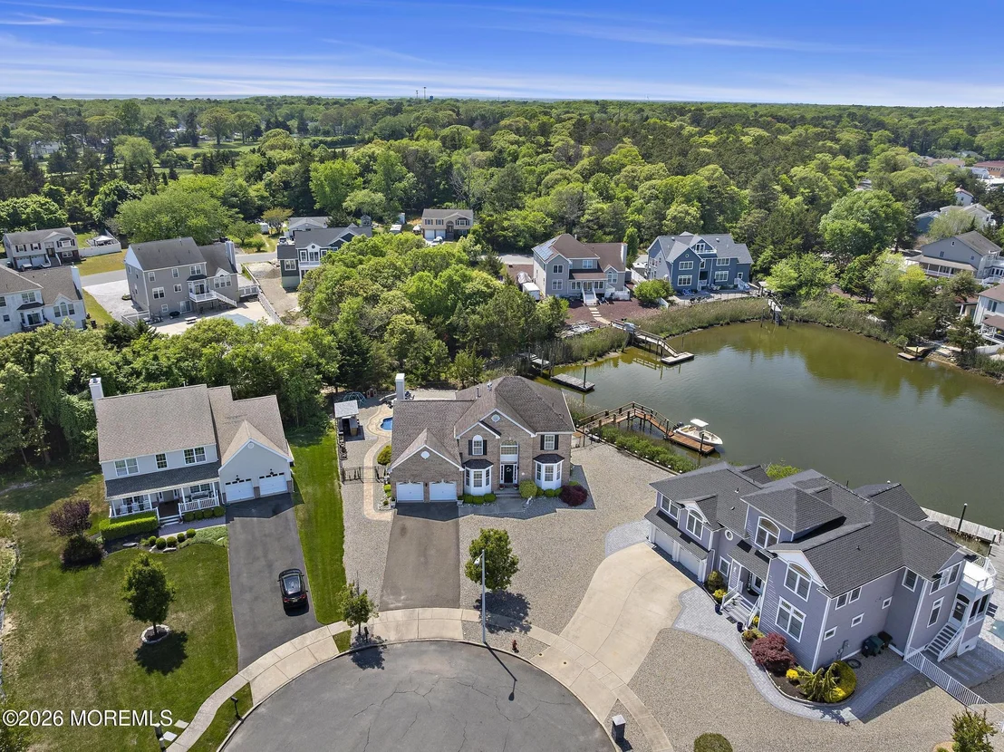 Photo of 40 Overlook Drive