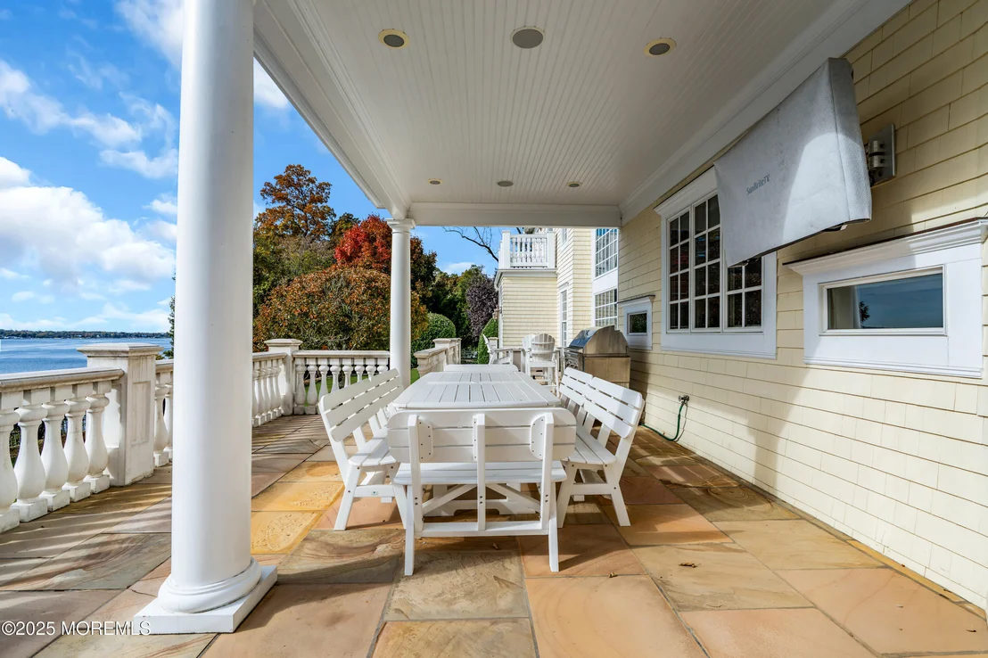 Photo of 934 Navesink River Road