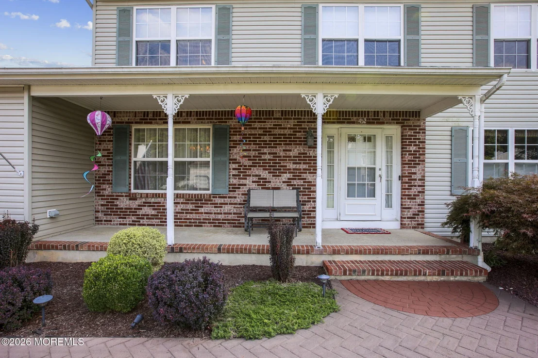 Photo of 452 Meadowood Road
