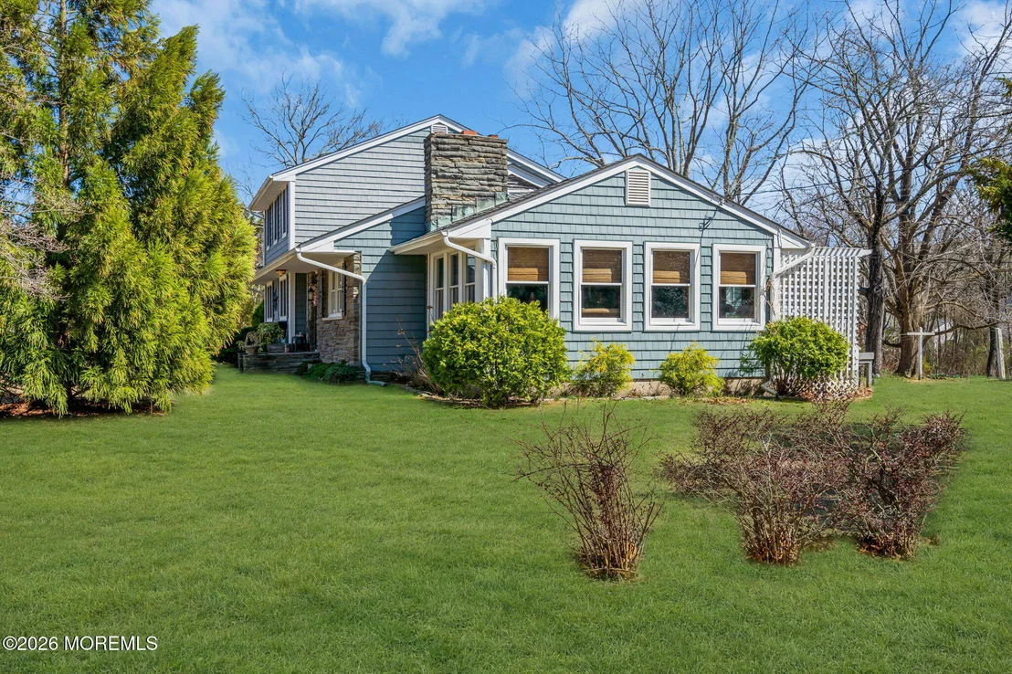 Photo of 249 Twin Oaks Drive