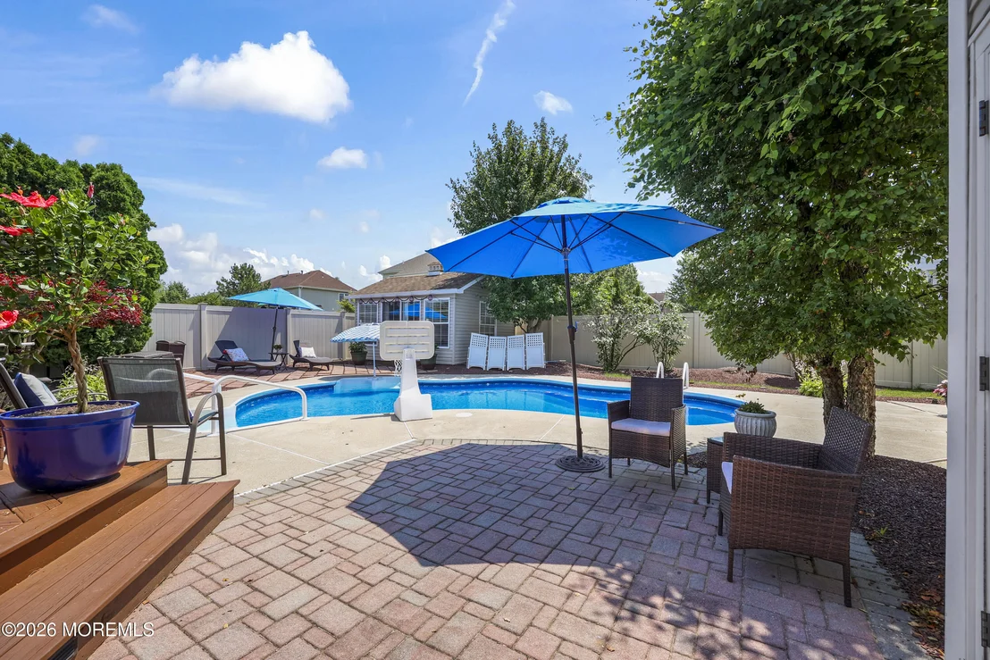 Photo of 407 Vassar Drive