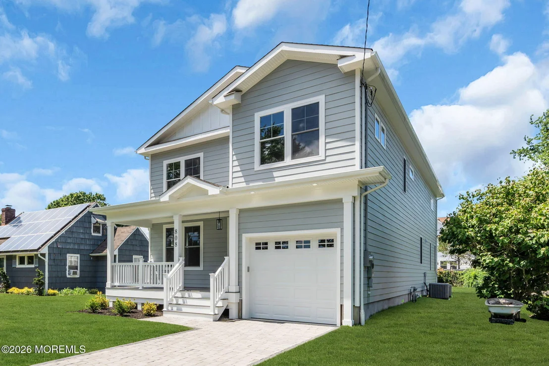 Photo of 808 Allaire Road