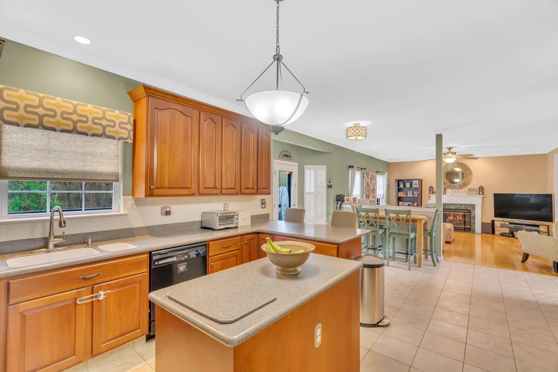 Photo of 7 River Edge Drive