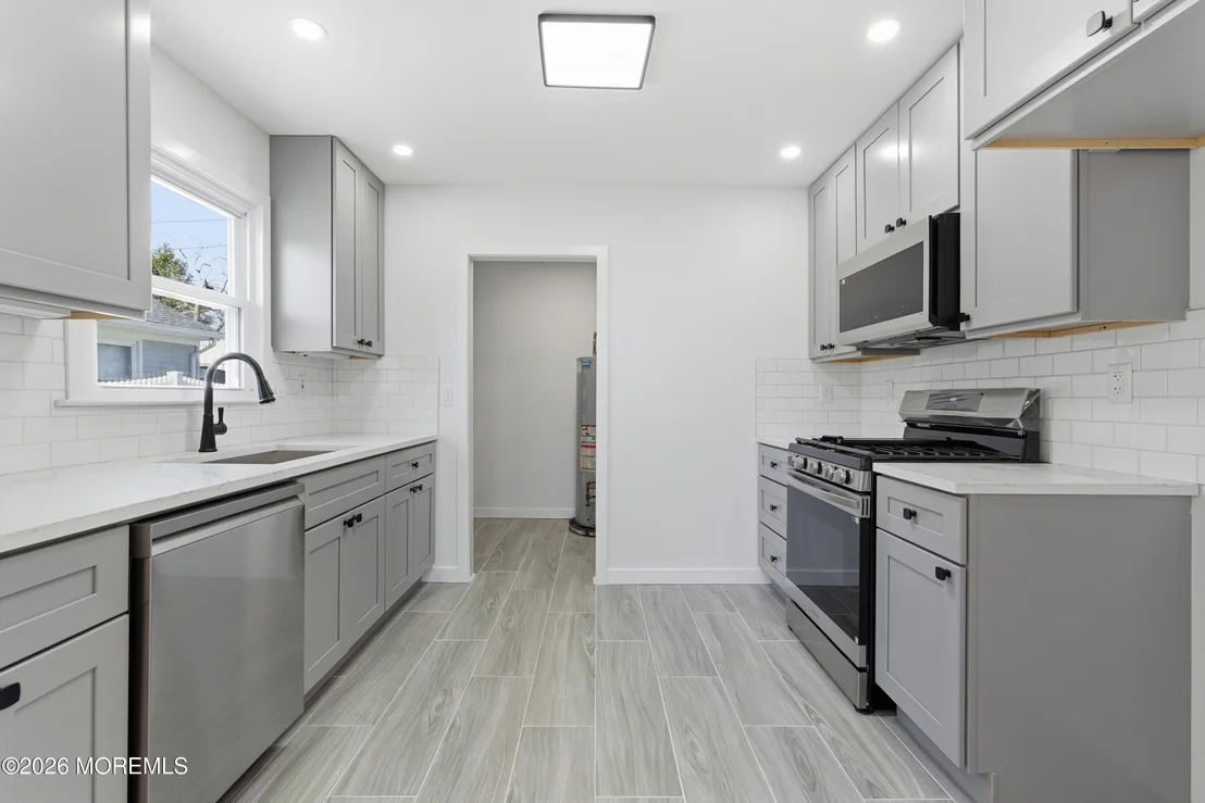 Photo of 52 Pomona Boulevard