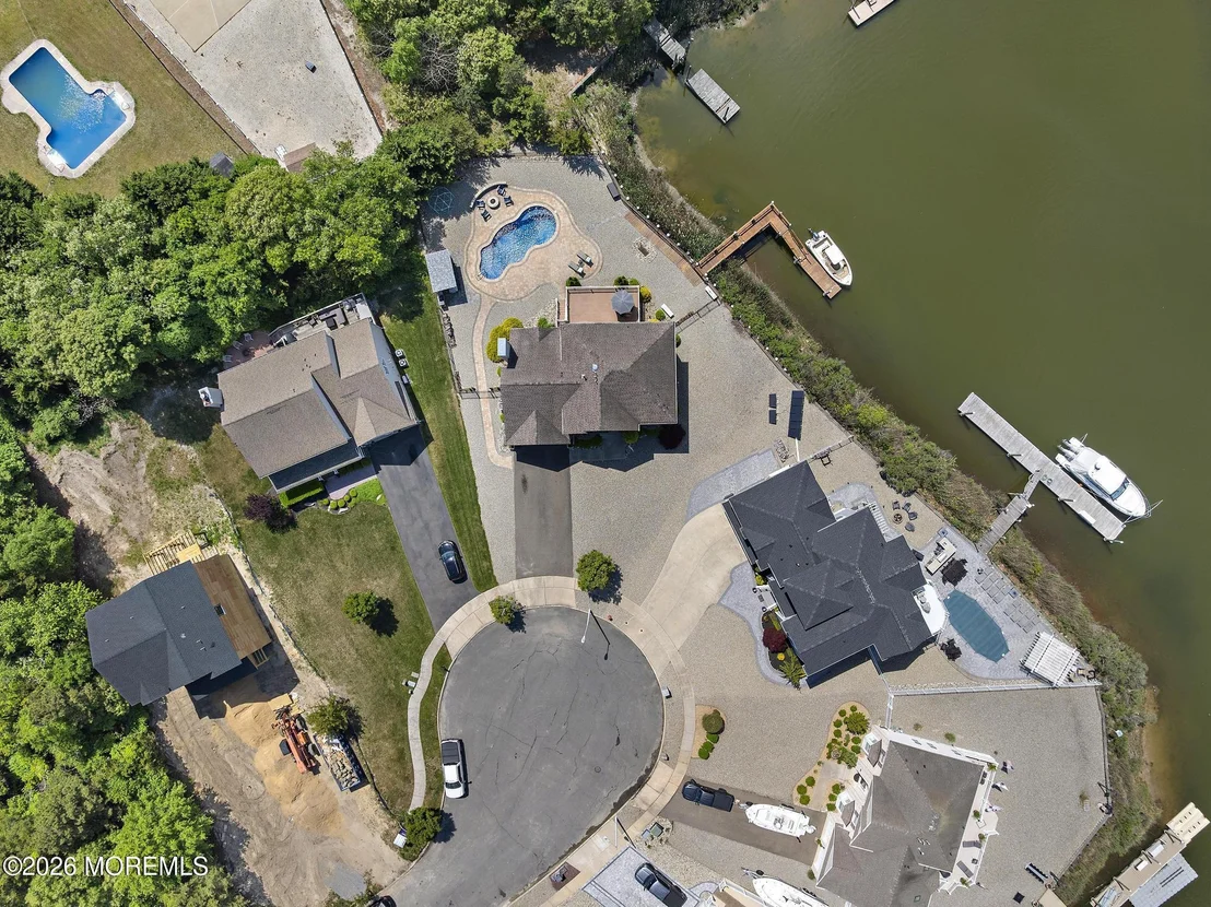 Photo of 40 Overlook Drive