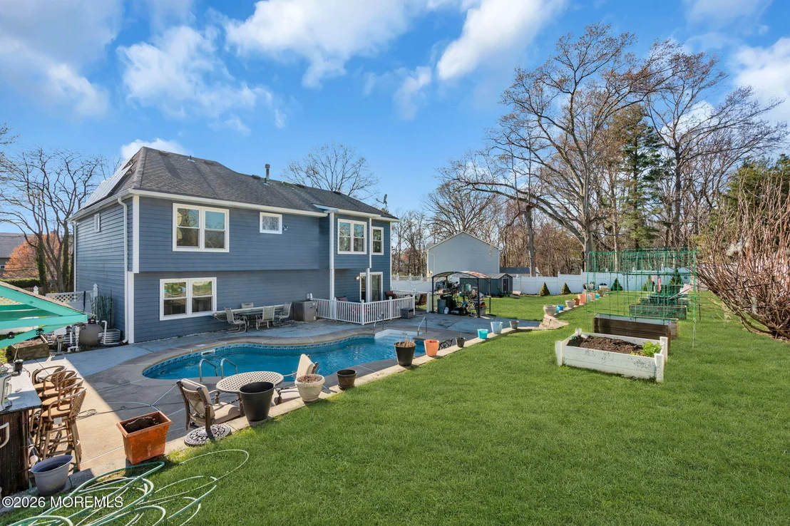 Photo of 522 Woolley Drive